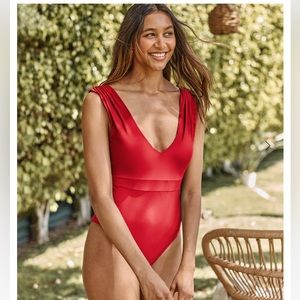 Women’s Summersalt Ruched Backflip One Piece Swimsuit